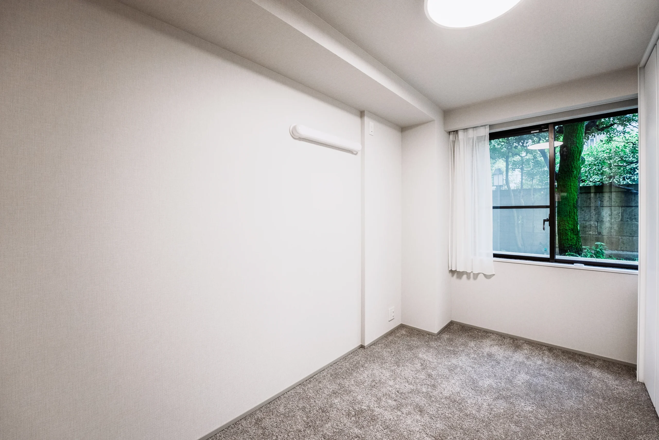 【代々木パーク・マンション】代々木5丁目。大使館が点在する高台の邸宅街に住まう