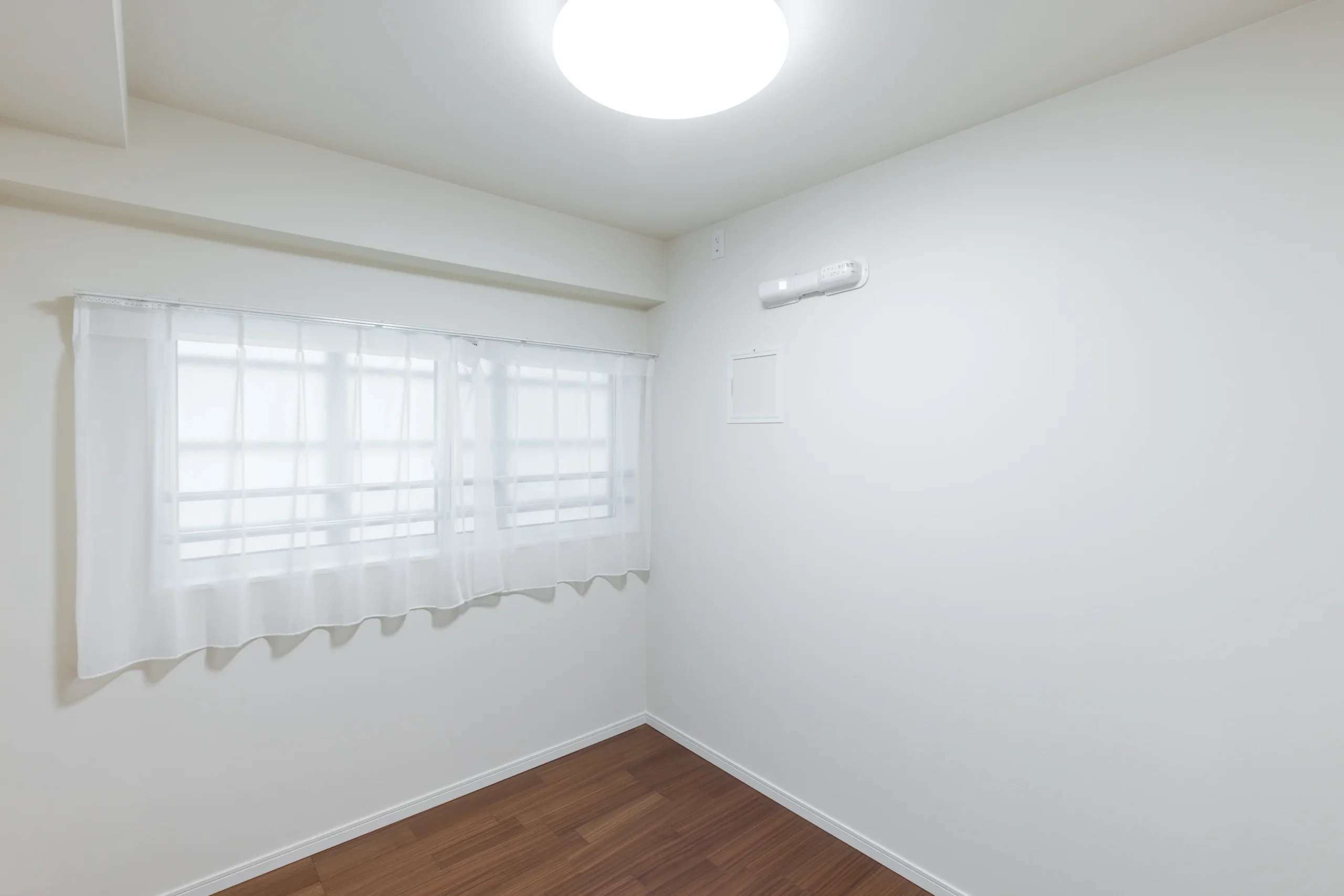 【ヴァンヴェール渋谷】最上階・角部屋で味わう、静寂と天然木の温もりに満ちた邸宅