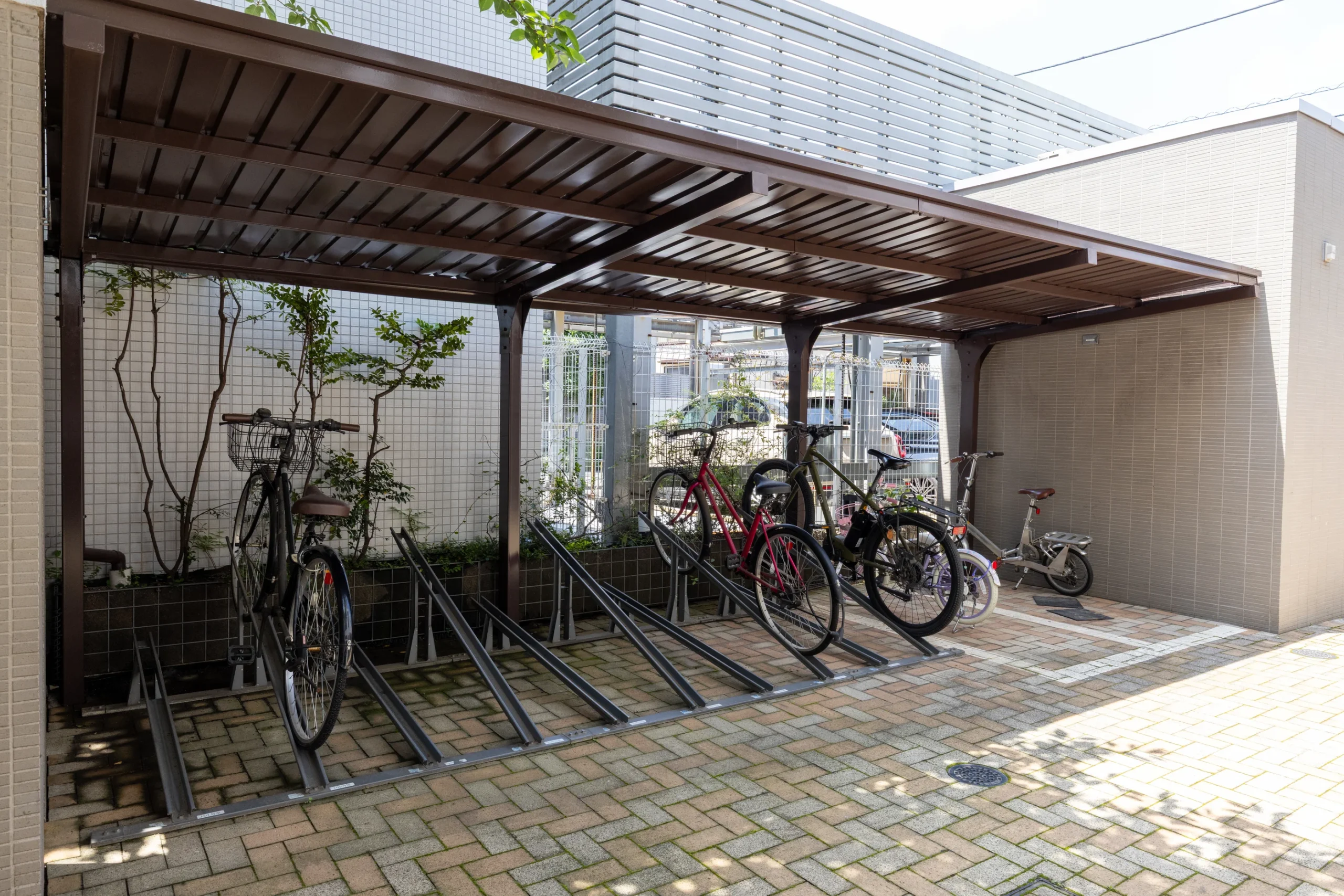 【LAYERS HOUSE 杉並善福寺川公園】プライベート感あふれる階層分離設計