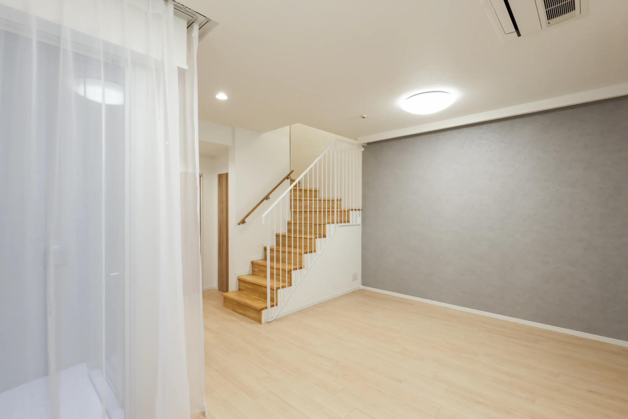 【LAYERS HOUSE 杉並善福寺川公園】プライベート感あふれる階層分離設計