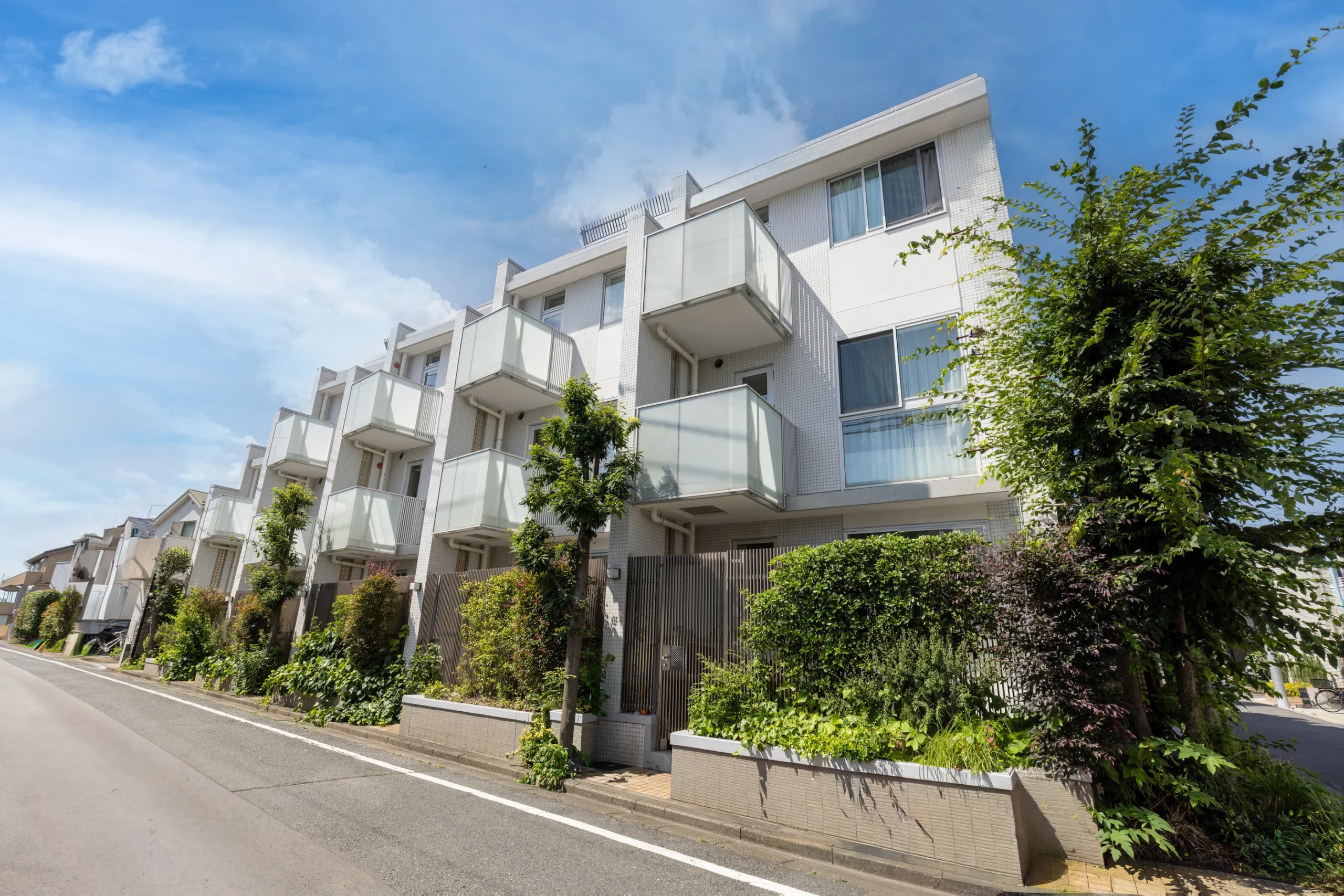 【LAYERS HOUSE 杉並善福寺川公園】プライベート感あふれる階層分離設計