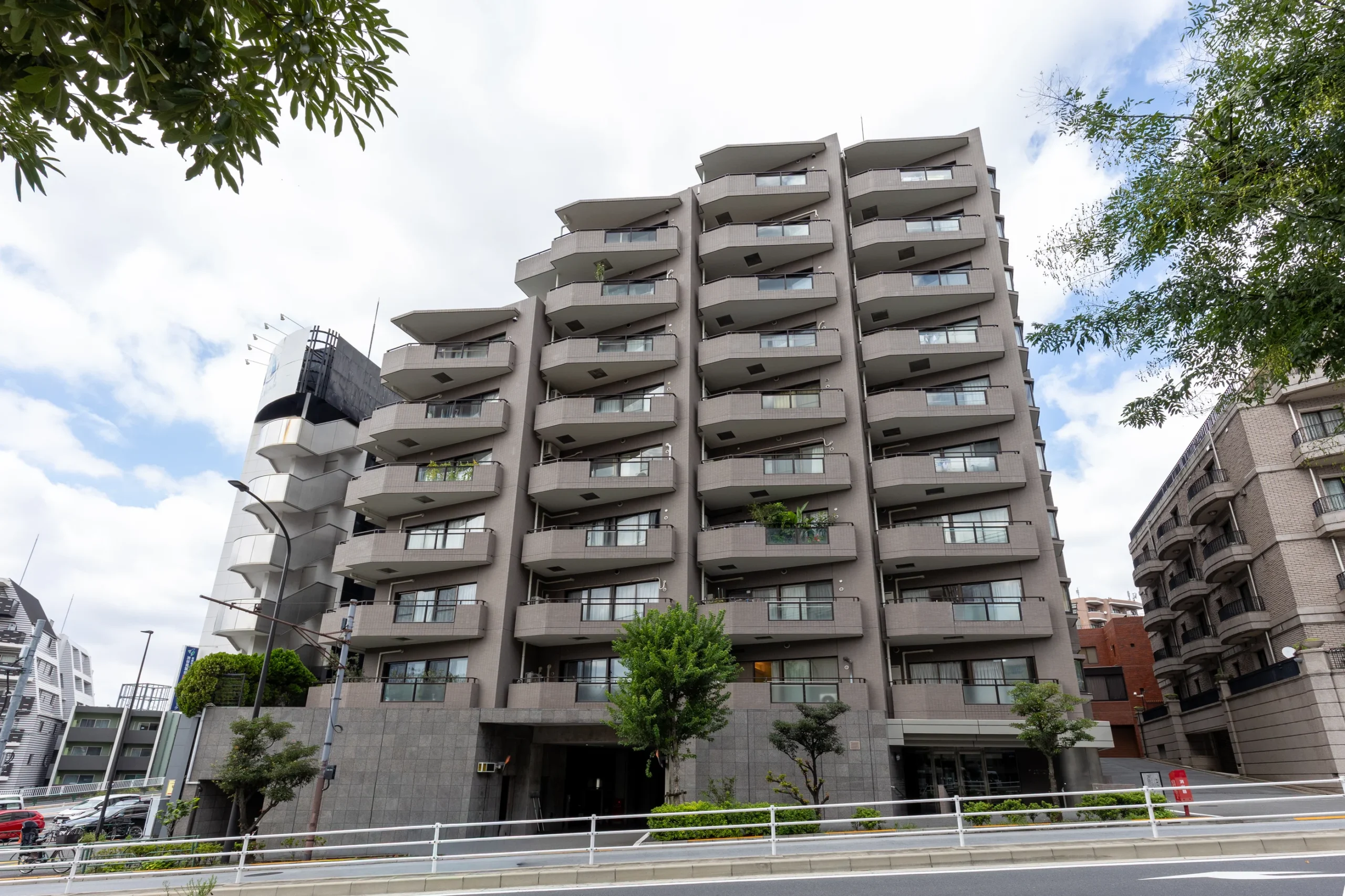 【目黒青葉台グランドハイツ　2F】「渋谷」「神泉」「代官山」を普段使いする