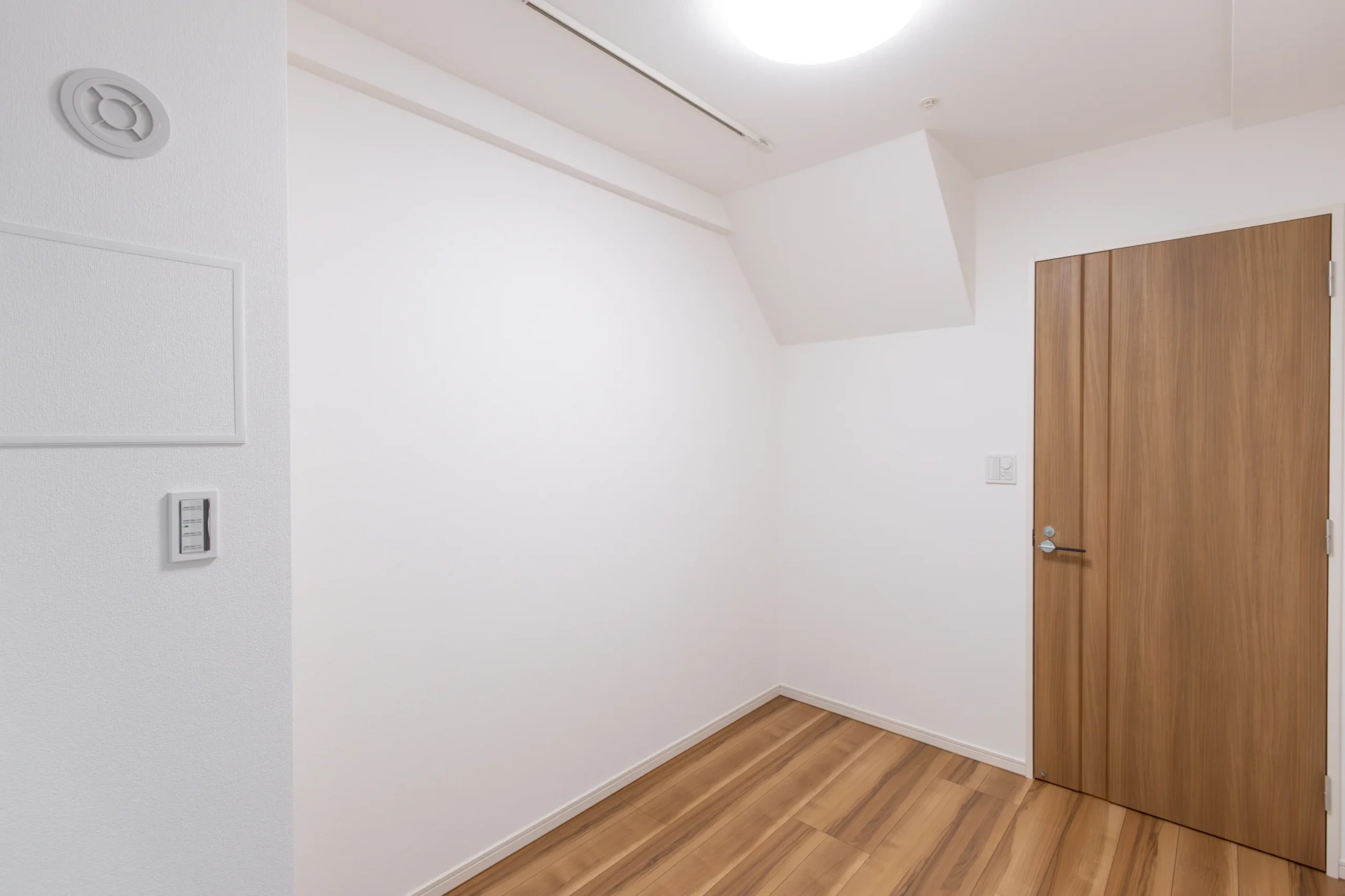 【オープンレジデンス幡ヶ谷】戸建て感覚で暮らす、渋谷区本町の隠れ家メゾネット